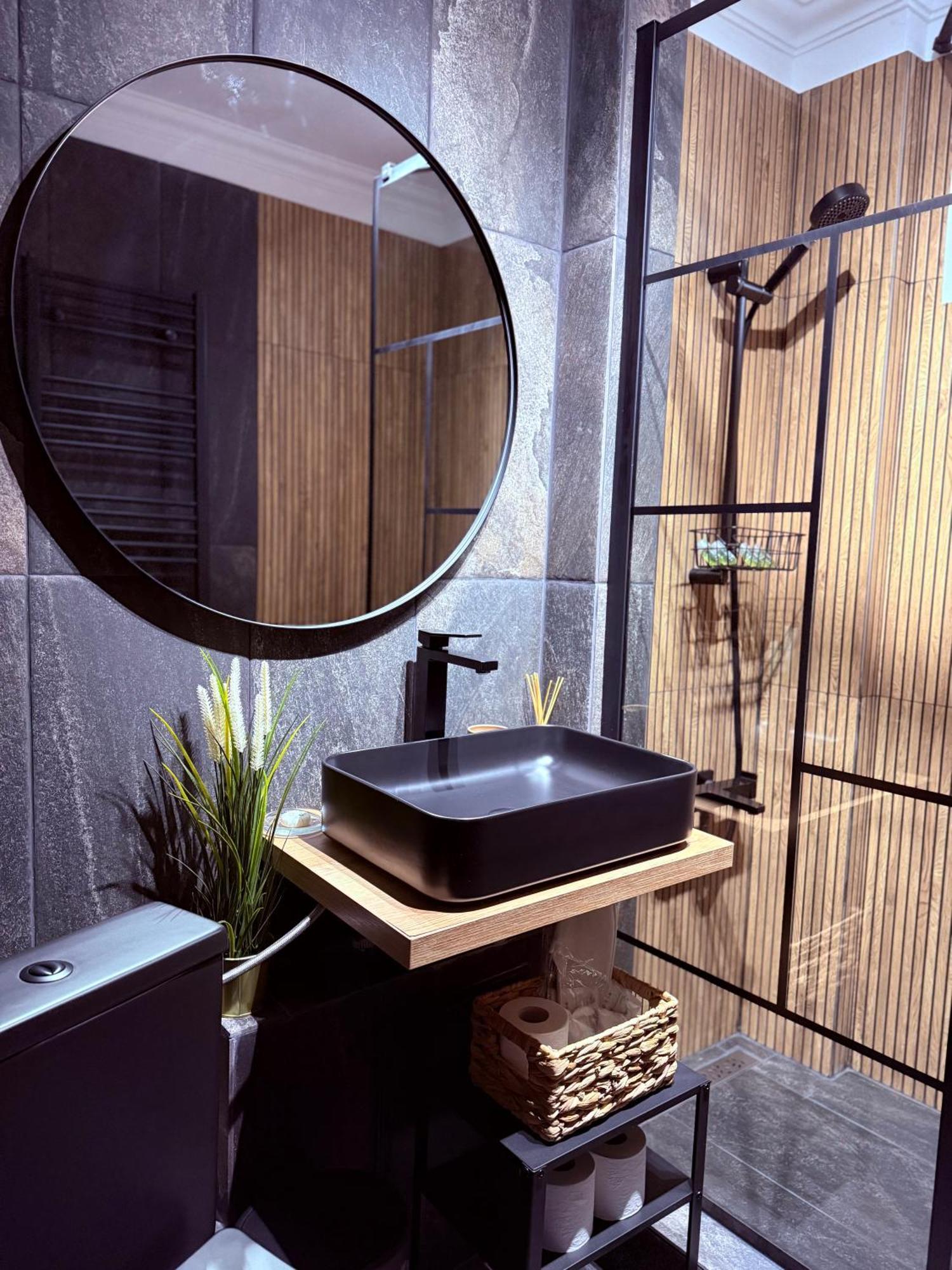 Aman 20 Apartment Craiova Ngoại thất bức ảnh